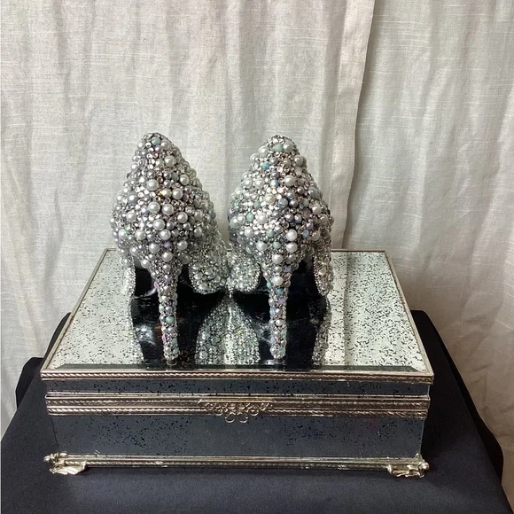 Azalea Wang Diamond&Pearls stiletto heels; Size: 10 - Picture 4 of 7